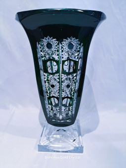 Cut vase Magma green 33 cm