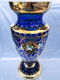 Open vase with gold and...
