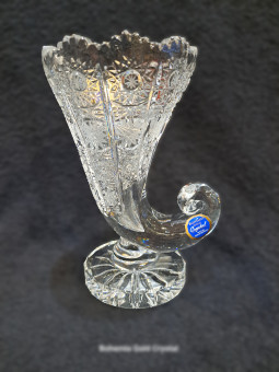Broušená váza "roh" 16 cm