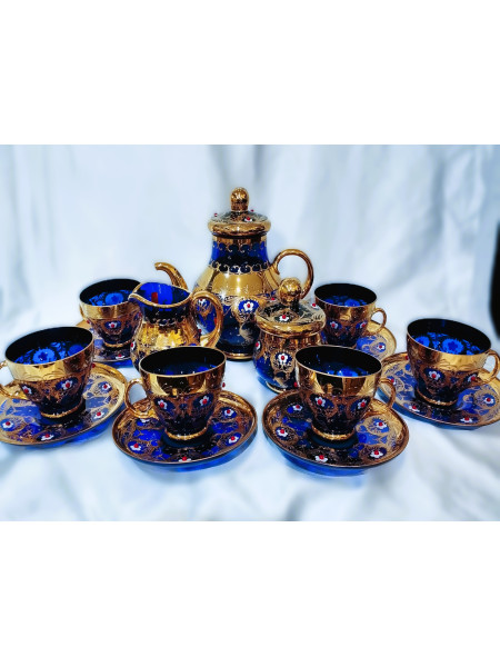 Service à thé bleu de luxe décoré d'or et d'émail