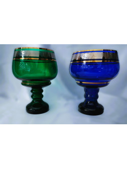 Table basse fermée en verre...