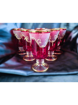 Red Venezia tea glasses...